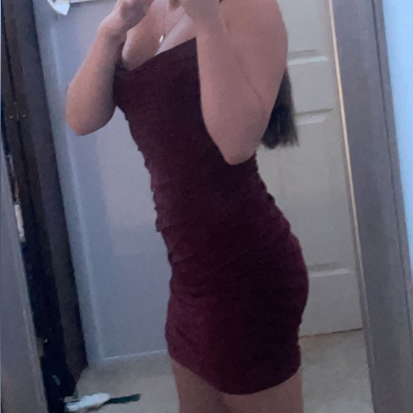 Red wine homecoming dress - Picture 3 of 5